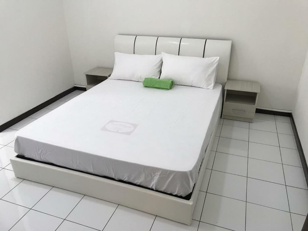 Api Api Centre Apartment Homestay Kota Kinabalu Dış mekan fotoğraf
